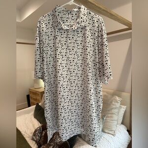 Peter Millar White Polo with Black Cars